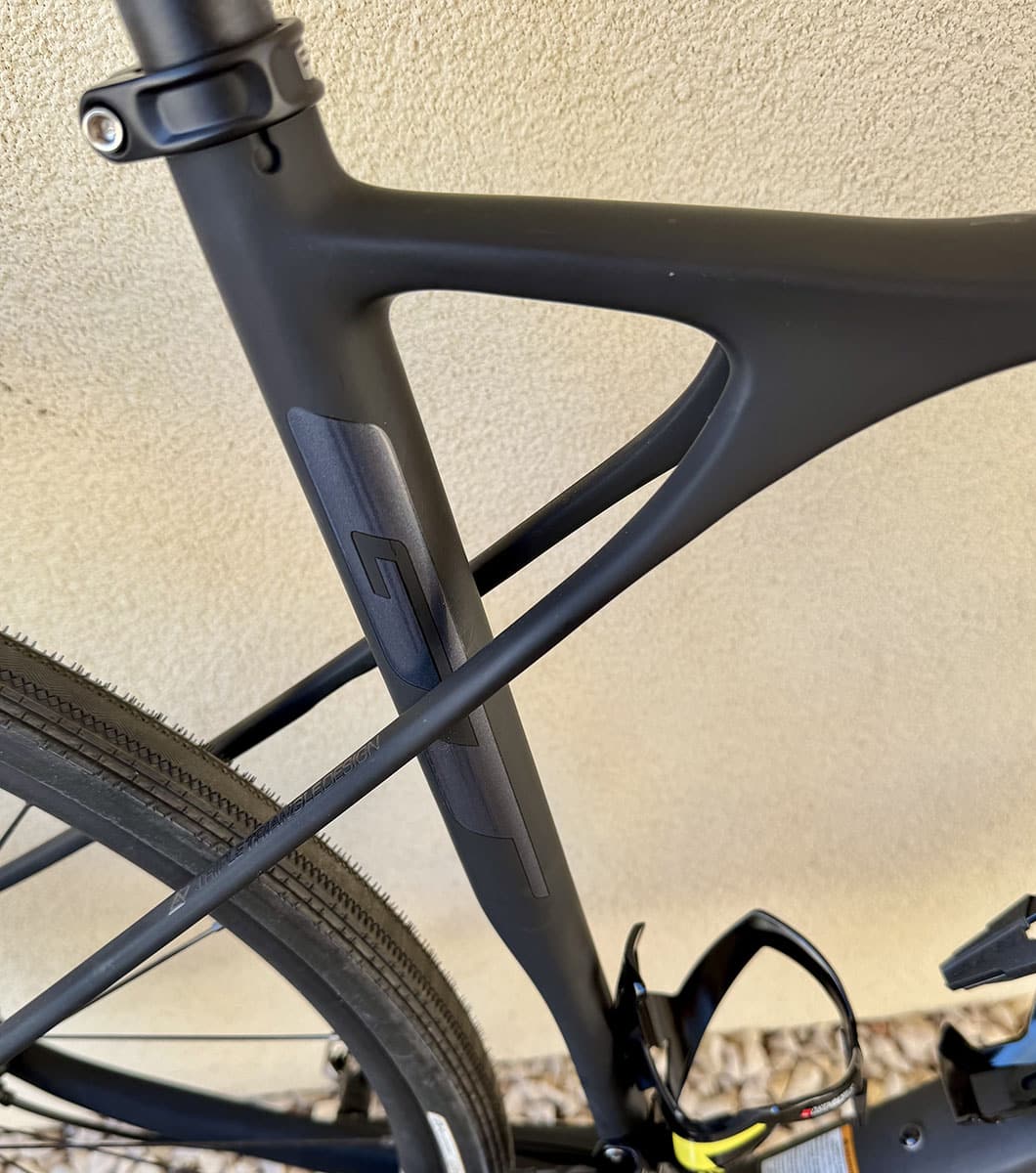 GT Grade carbon gravel váz