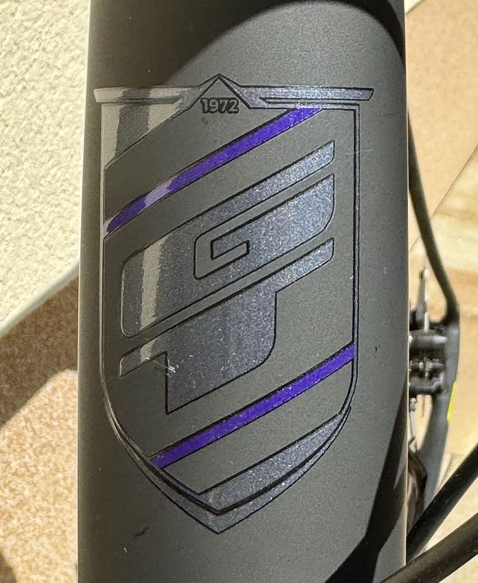 GT Grade carbon gravel GRX