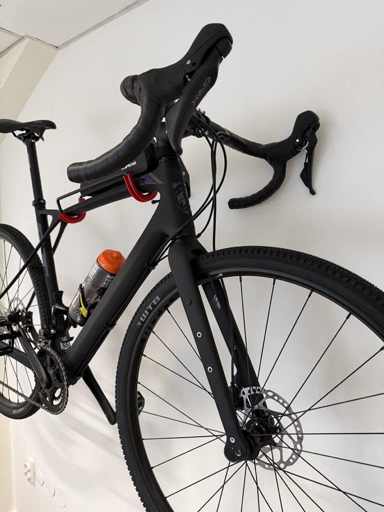 GT Grade karbon PRO gravel kerékpár