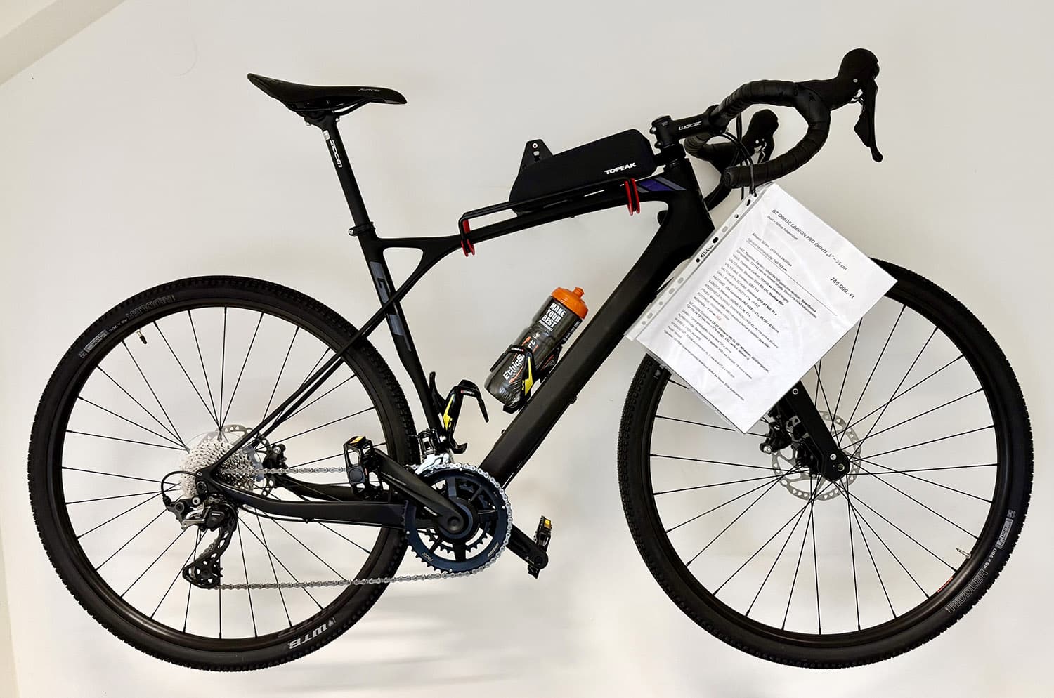 GT Grade karbon PRO gravel kerékpár