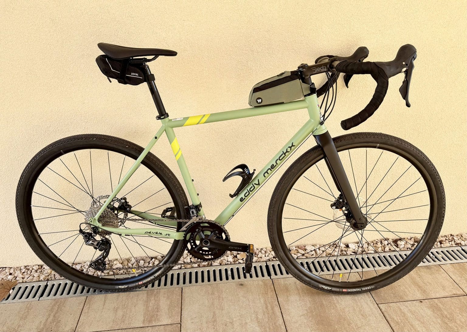 eddy merckx pévéle st acélvázas gravel kerékpár