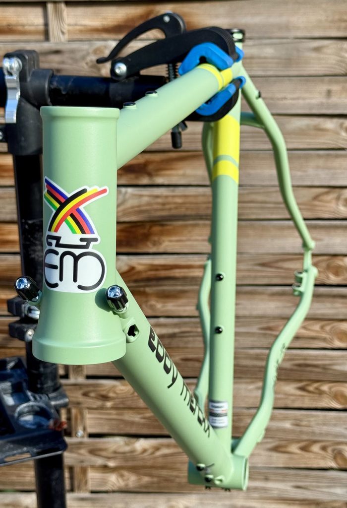 kormánycső acélváz