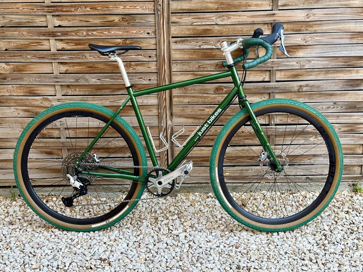 SB6 classic acél gravel bikepacking